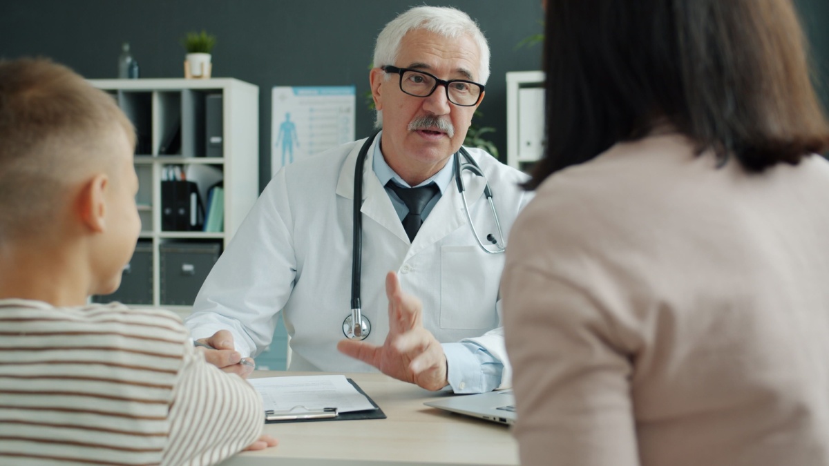 Del cuidado directo a la industria sanitaria: competencias que pueden ampliar un perfil en salud