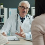 Del cuidado directo a la industria sanitaria: competencias que pueden ampliar un perfil en salud